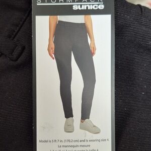 SZ 16: 🖤Stormpack/Sunice flexible dress pants